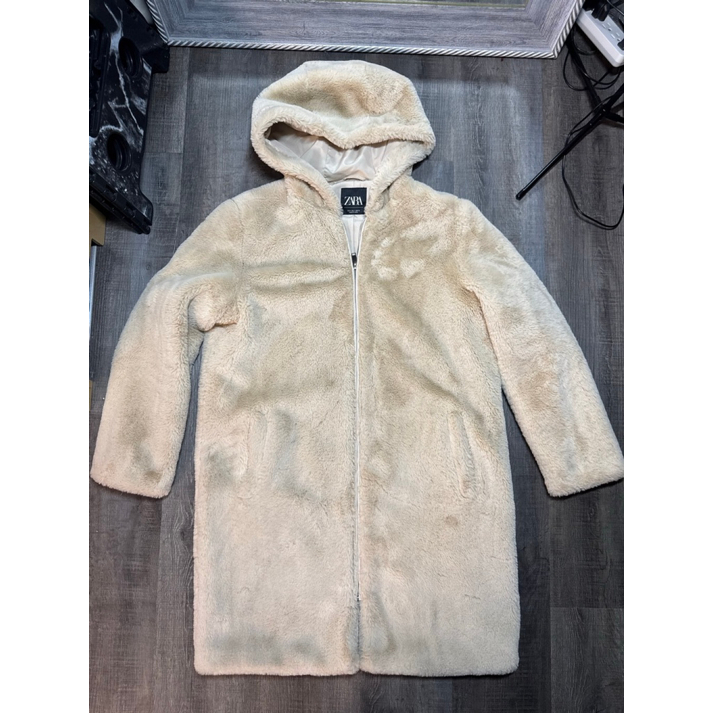 Zara Faux Fur‎ Hooded Teddy jacket/coat